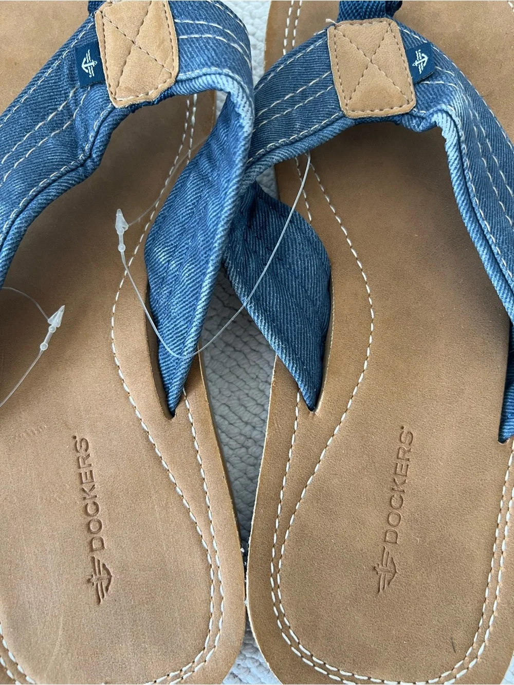 Dockers Men’s Premium Flip-Flops Sandals Blue Denim Size: M 9/10